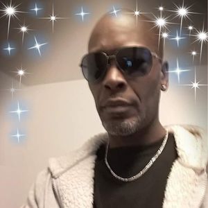 Meet your Posher, Dedrick